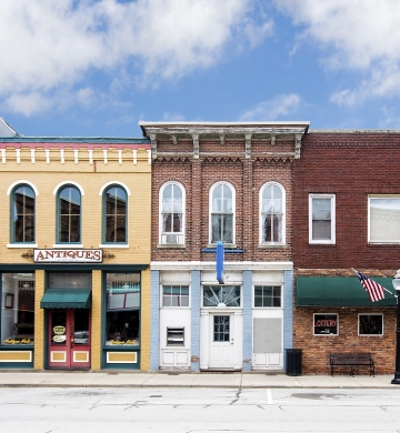 Retail strip center