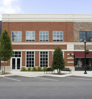 Retail shopping center