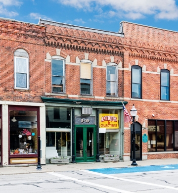 open retail or restaurant space on city street