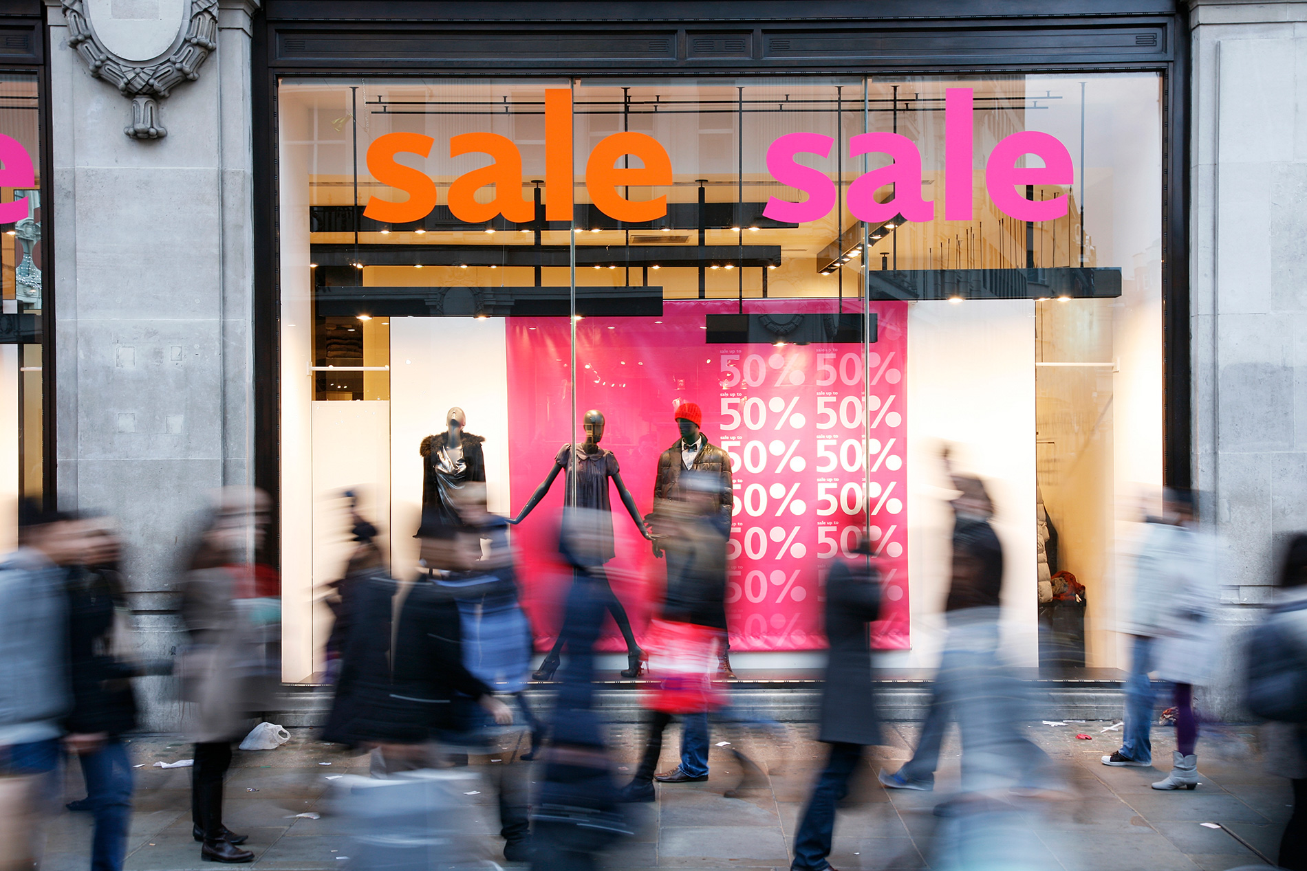 consumers shopping retail discounts